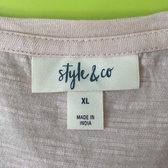 Beautiful Women’s bell sleeves top - Picture 8 of 10